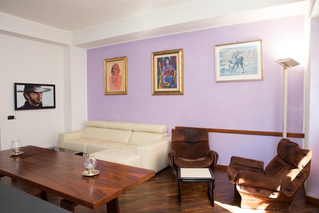 Domus Regis Bed & Breakfast Каляри Екстериор снимка